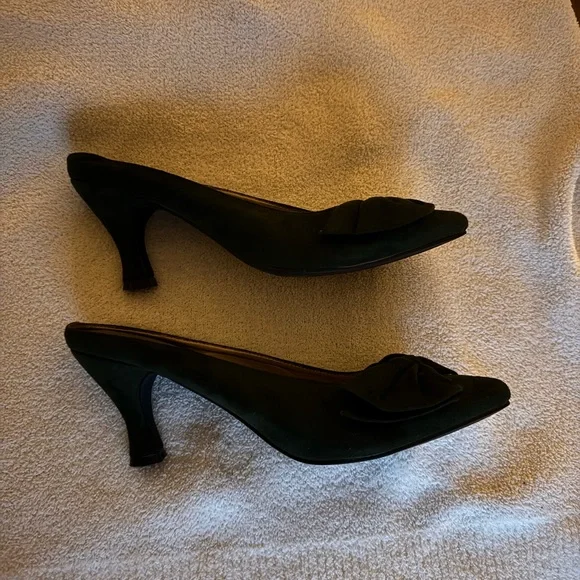 NWOT - Bellini "Cheer" mule kitten heel pumps - Picture 7 of 8